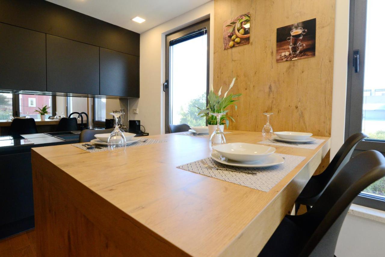 Ferienwohnung Novi Apartman Beti Blizu Plaze S Besplatnim Parkingom, Puntamika - Zadar Exterior foto