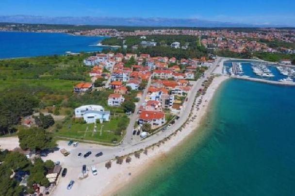 Ferienwohnung Novi Apartman Beti Blizu Plaze S Besplatnim Parkingom, Puntamika - Zadar Exterior foto